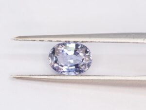 Looduslik, 1,17ct lillakassinine safiir