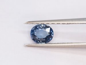 Looduslik, sinine safiir Sri Lankalt. 1,04ct